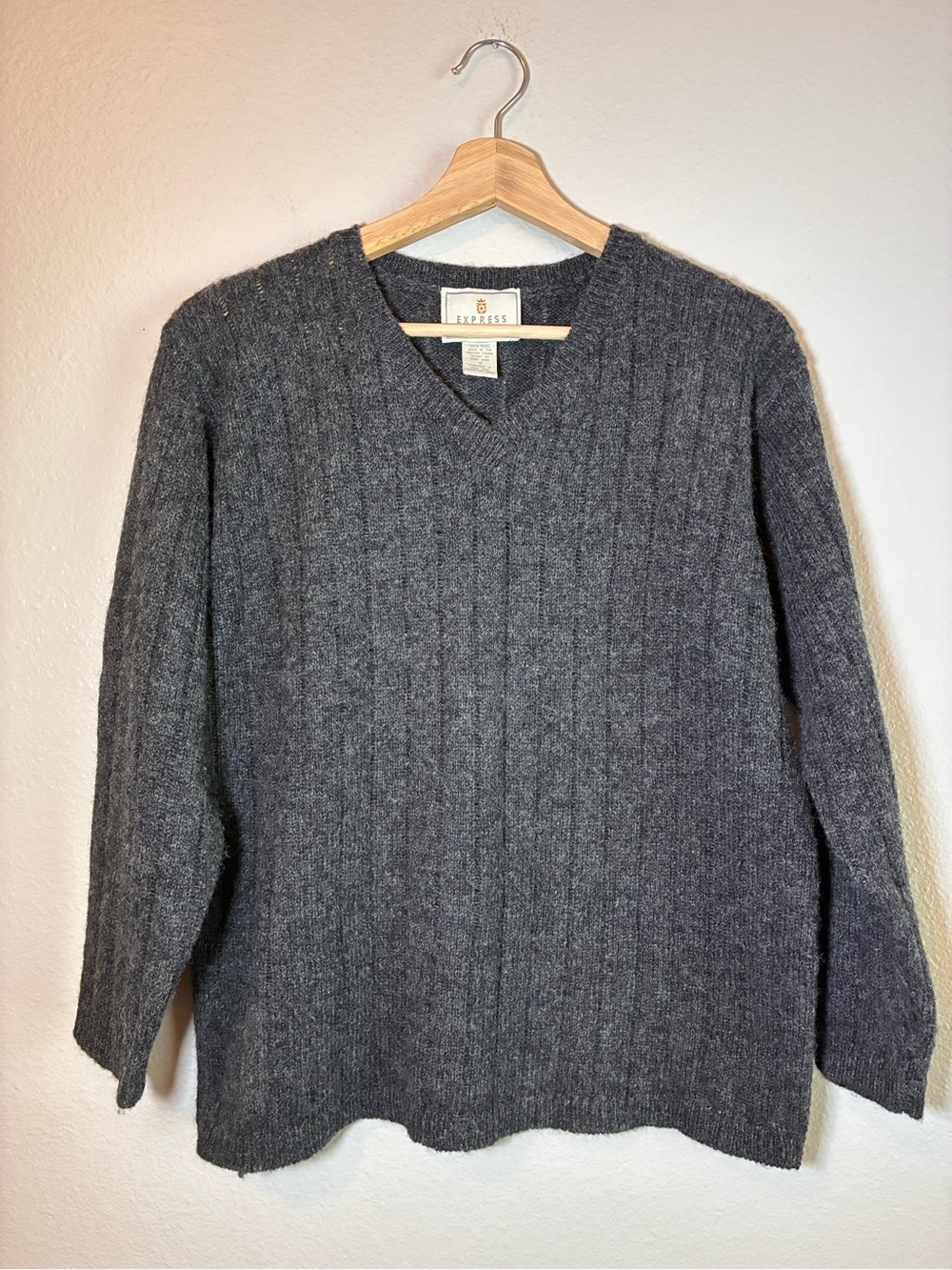 Vintage Express Tricot 100% Wool V-Neck Sweater Gray Small Old Money Classic 90’